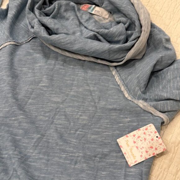 NWT Free People Women's Beach Blue Cowl Neck Pullover SweaterXS/S - Picture 5 of 7